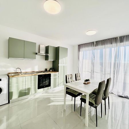 Sunshine Suits - Brand New Apartments Msida Esterno foto