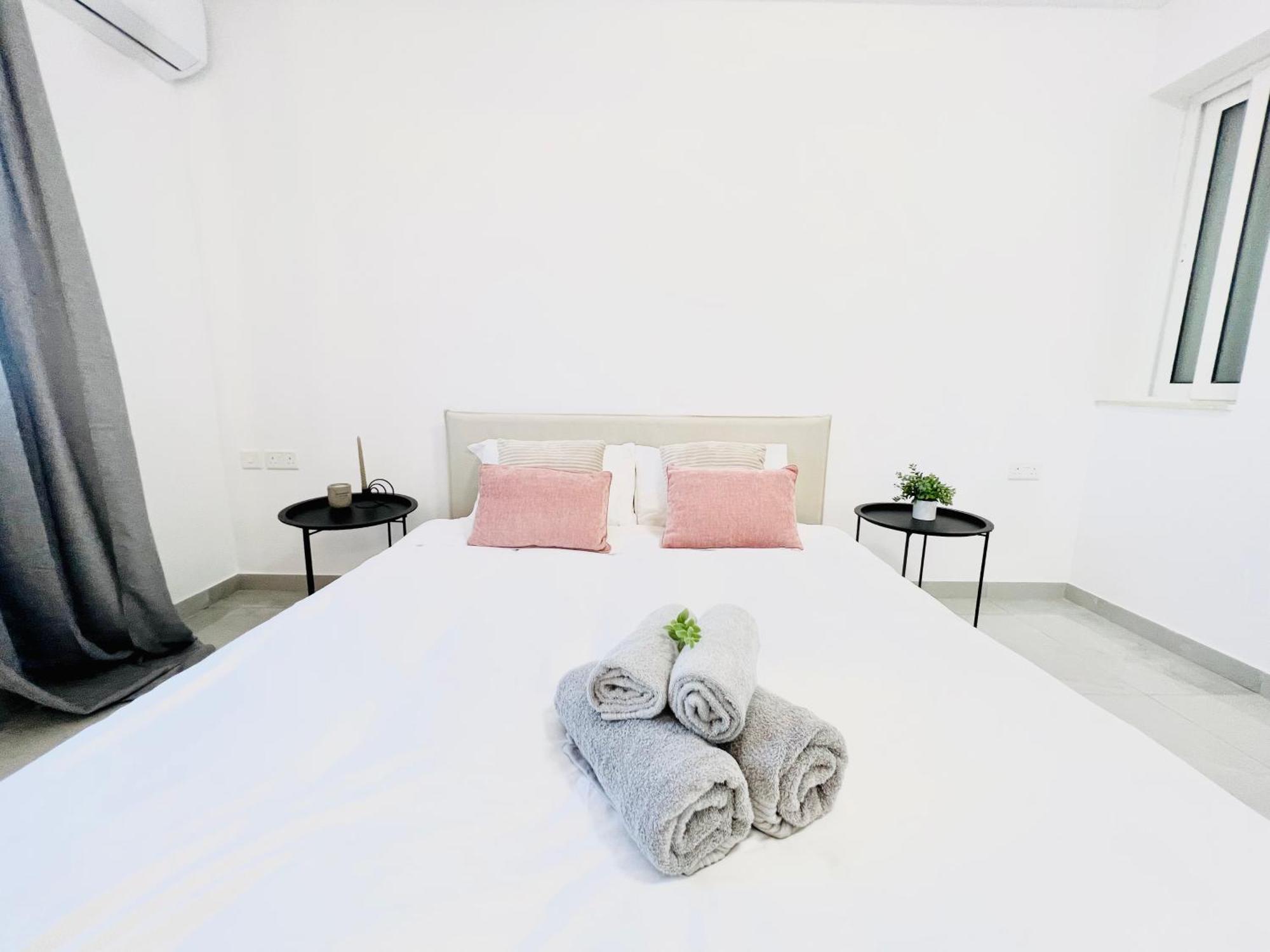 Sunshine Suits - Brand New Apartments Msida Esterno foto