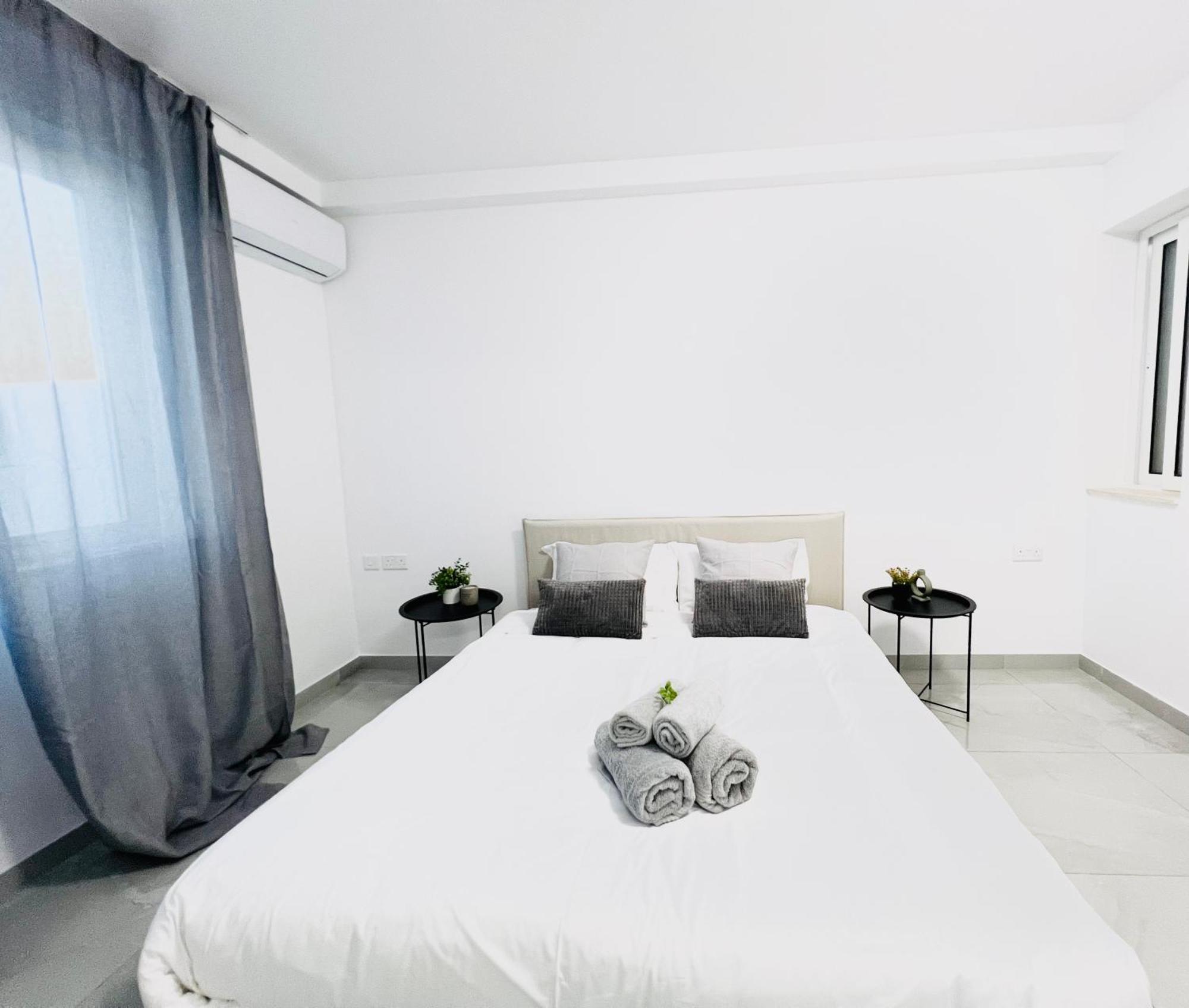 Sunshine Suits - Brand New Apartments Msida Esterno foto